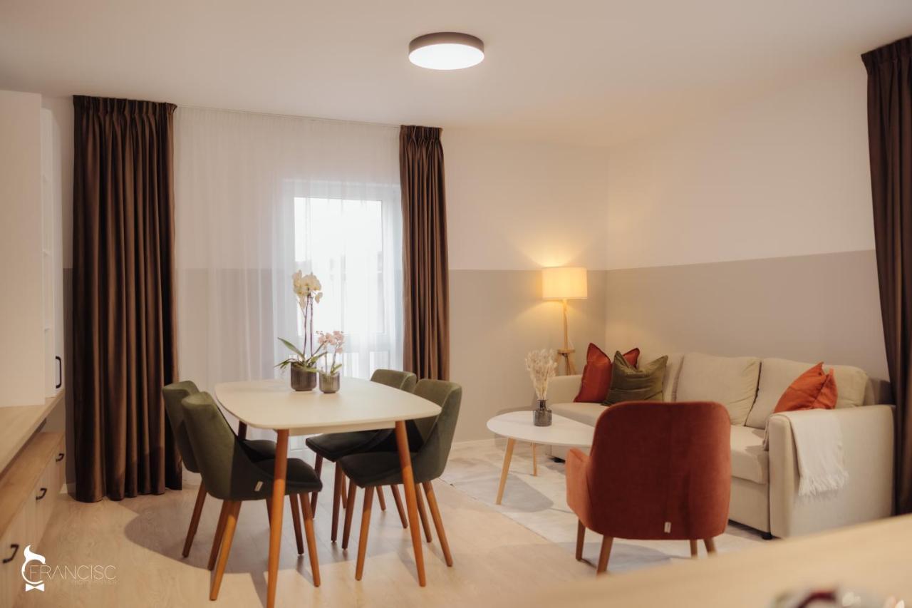 Zen Garden Apartments Kaloşvar Dış mekan fotoğraf