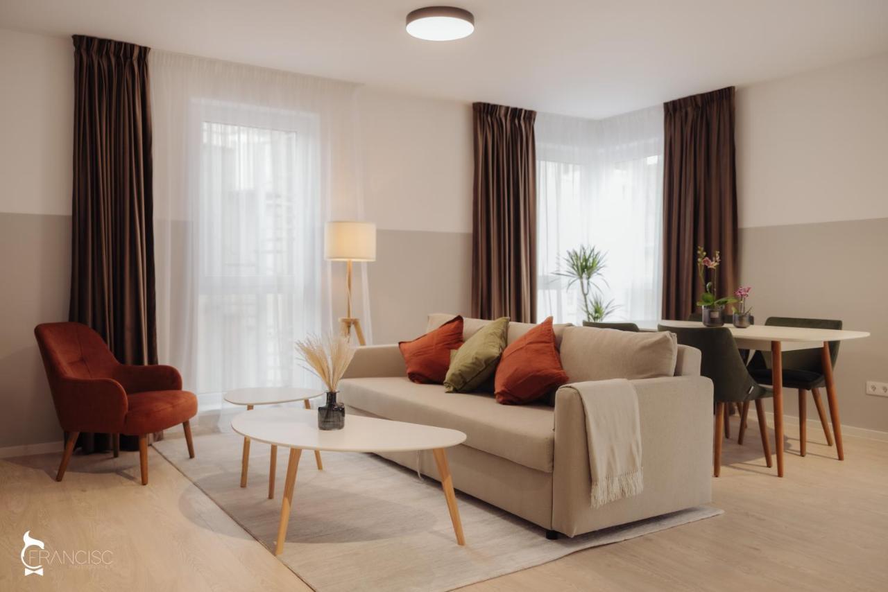 Zen Garden Apartments Kaloşvar Dış mekan fotoğraf