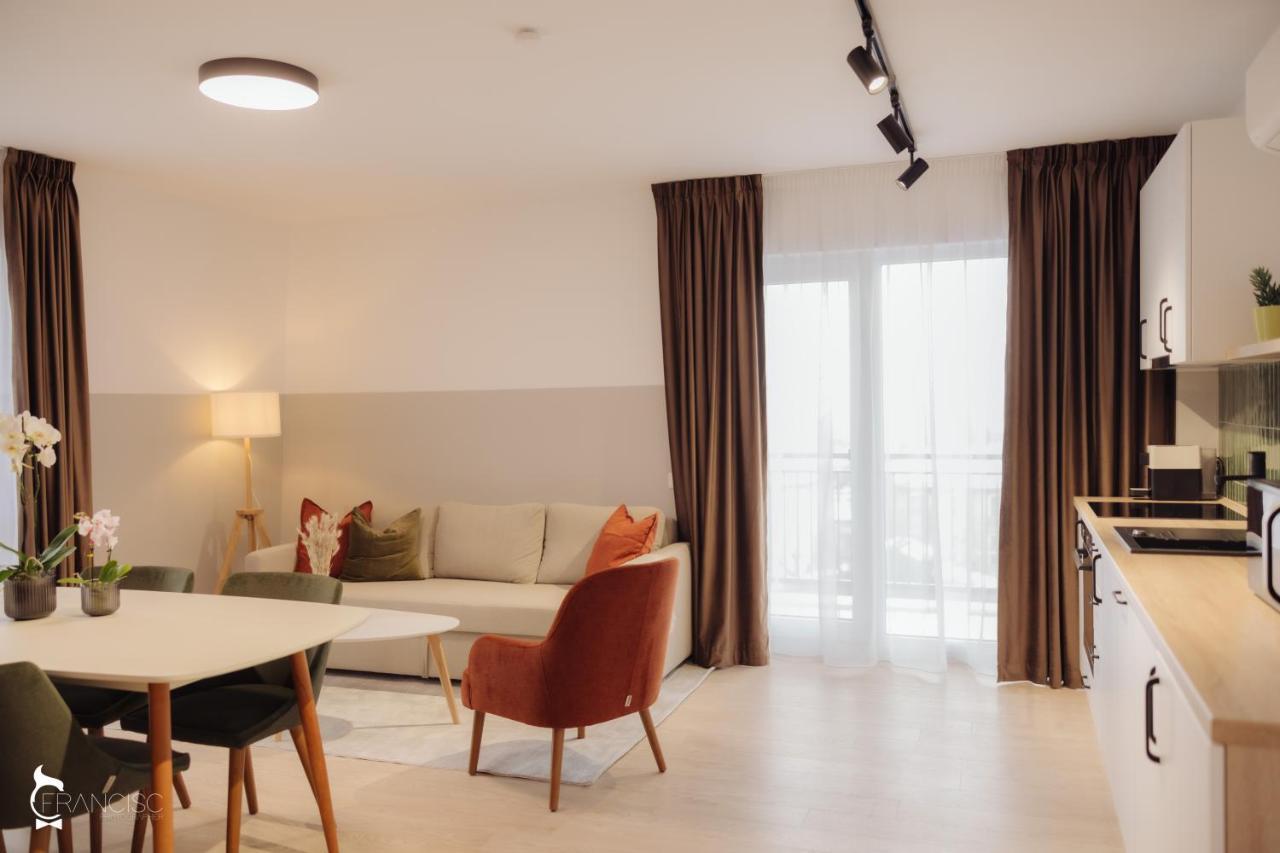 Zen Garden Apartments Kaloşvar Dış mekan fotoğraf